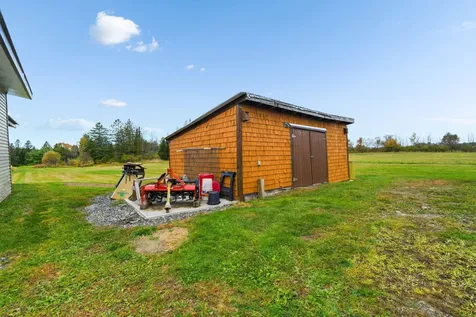 1445 Bear Hill Road Dover-foxcroft ME 04426