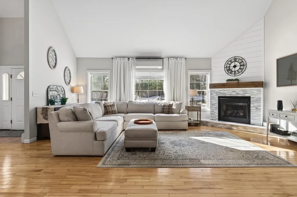 14 Rachel Drive Kennebunk ME 04043