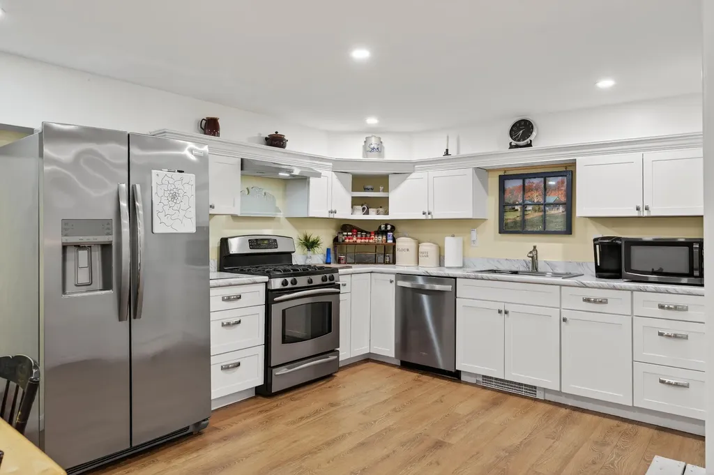14 Rachel Drive Kennebunk ME 04043