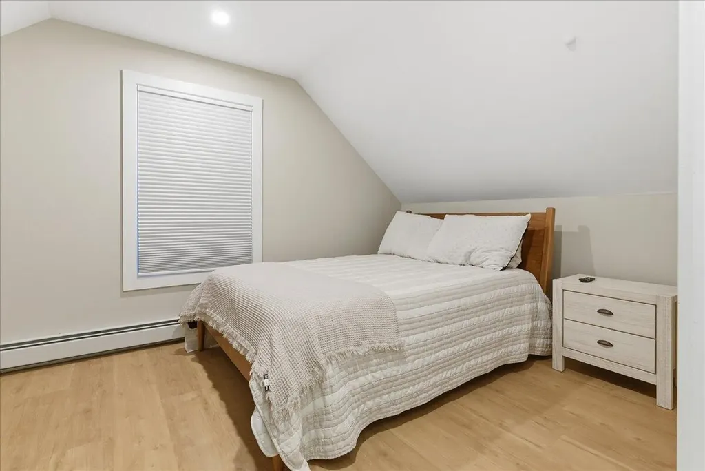42 Durham Road Freeport ME 04032