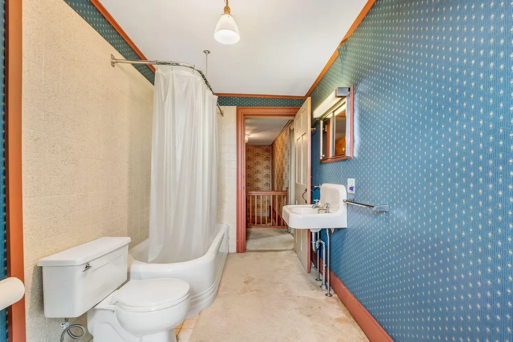123 Upper Pond Road Litchfield ME 04350