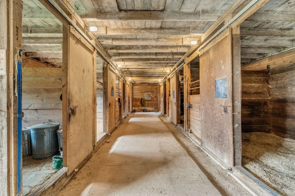 123 Upper Pond Road Litchfield ME 04350