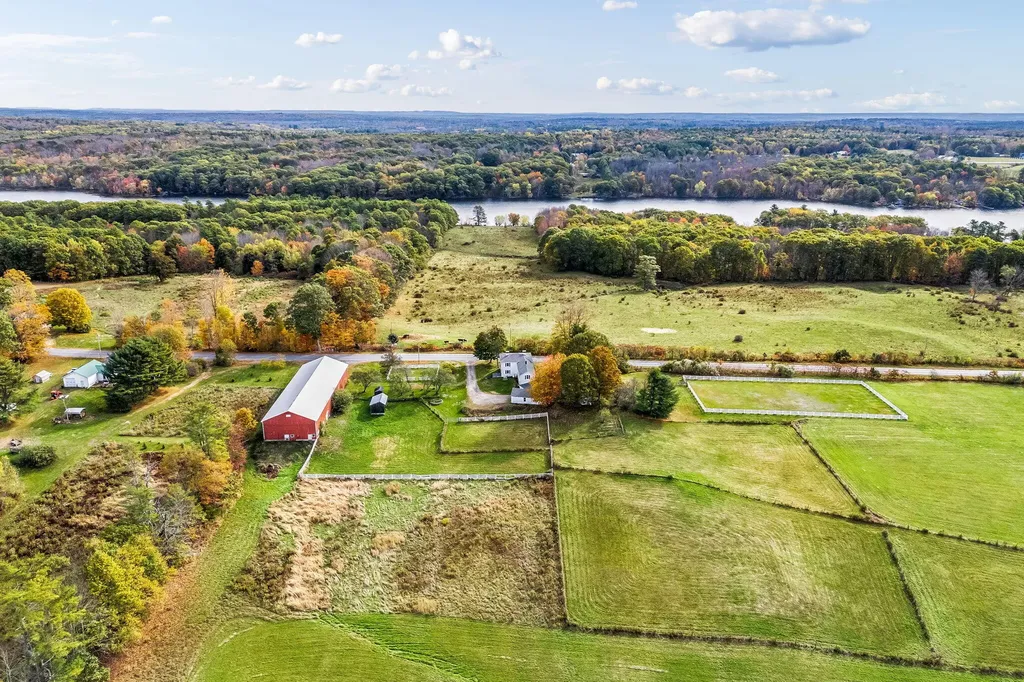 123 Upper Pond Road Litchfield ME 04350