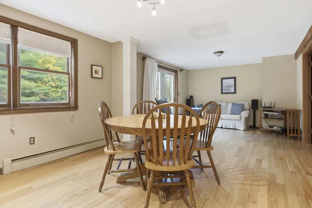 71 Valley Road Cumberland ME 04021
