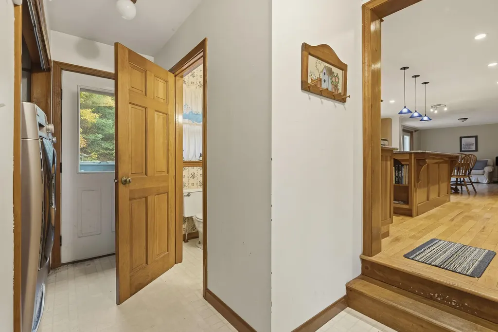 71 Valley Road Cumberland ME 04021