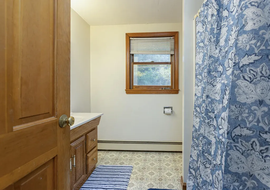 71 Valley Road Cumberland ME 04021