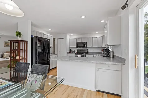 8 Kyle Street Brunswick ME 04011