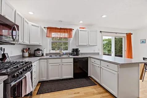 8 Kyle Street Brunswick ME 04011