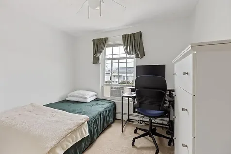 8 Kyle Street Brunswick ME 04011