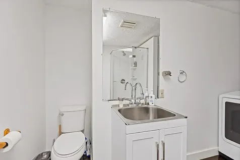 8 Kyle Street Brunswick ME 04011