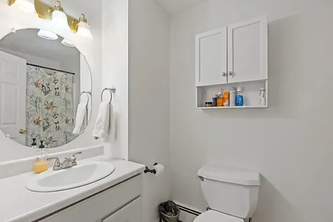 8 Kyle Street Brunswick ME 04011