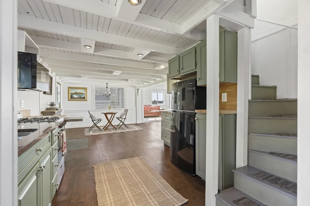 8 & 2 Kane Lane Harpswell ME 04079