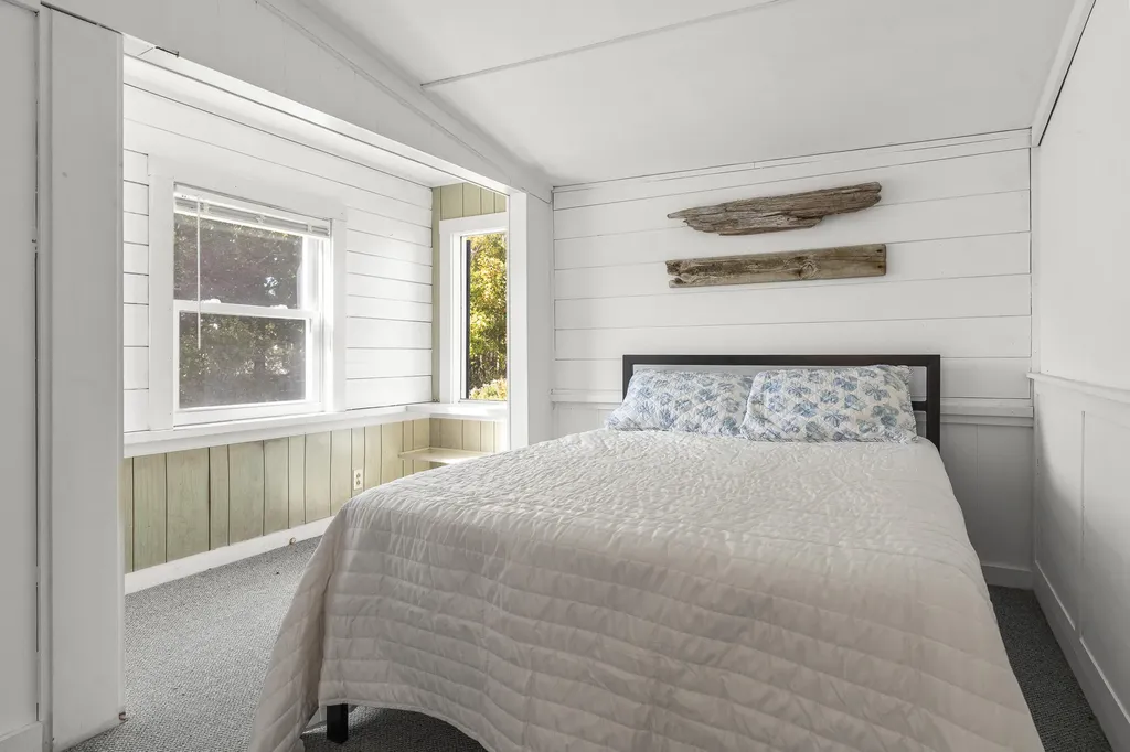 8 & 2 Kane Lane Harpswell ME 04079
