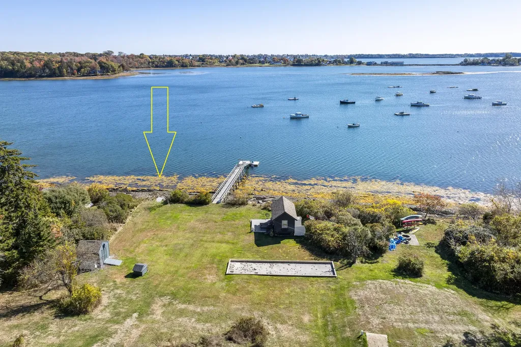 8 & 2 Kane Lane Harpswell ME 04079