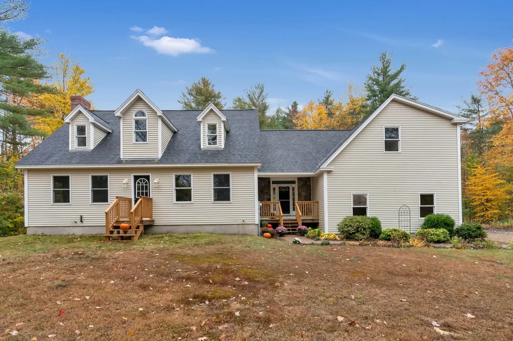 24 Gahan Lane Berwick ME 03901