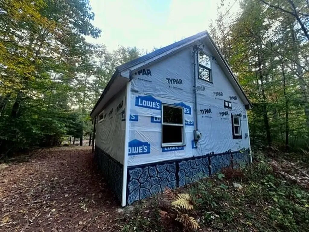 18 Welch Drive Casco ME 04015