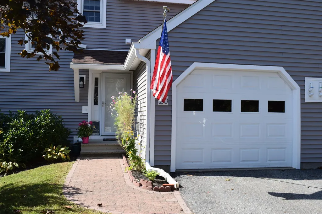 20 Sadler Drive Brunswick ME 04011