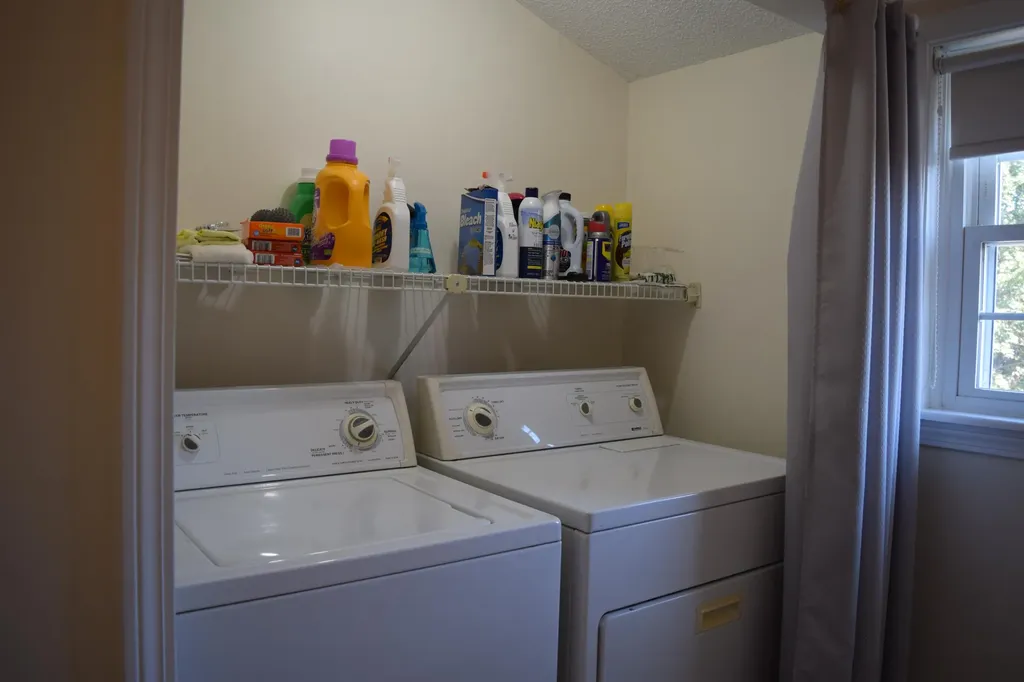 20 Sadler Drive Brunswick ME 04011