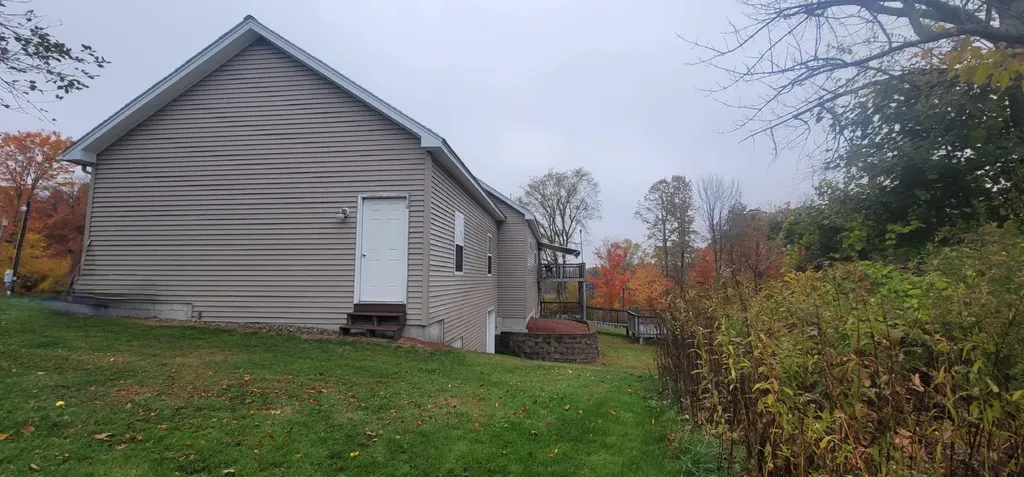 241 Allen Road Hebron ME 04238