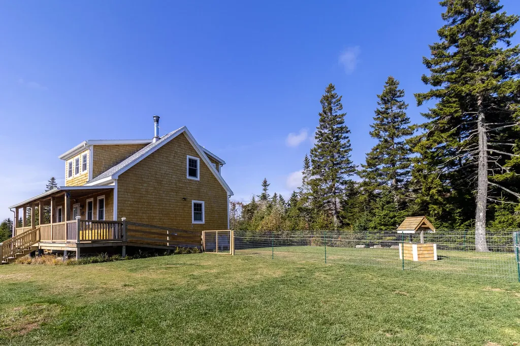52 Kent Road Addison ME 04606