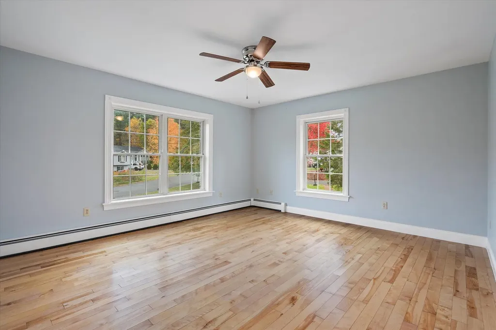 21 Yankee Avenue Bangor ME 04401