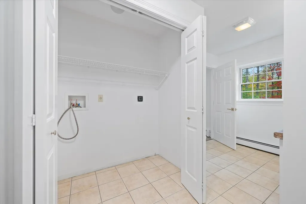 21 Yankee Avenue Bangor ME 04401