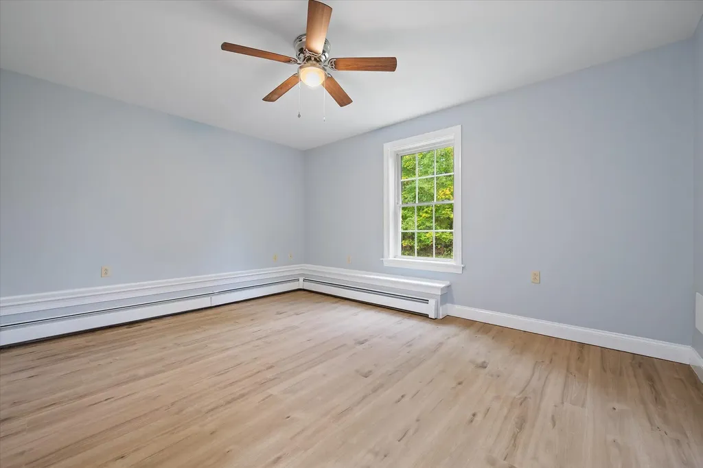 21 Yankee Avenue Bangor ME 04401