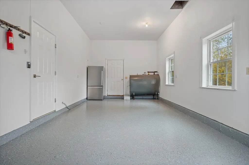 21 Yankee Avenue Bangor ME 04401
