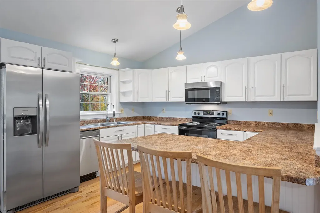 21 Yankee Avenue Bangor ME 04401