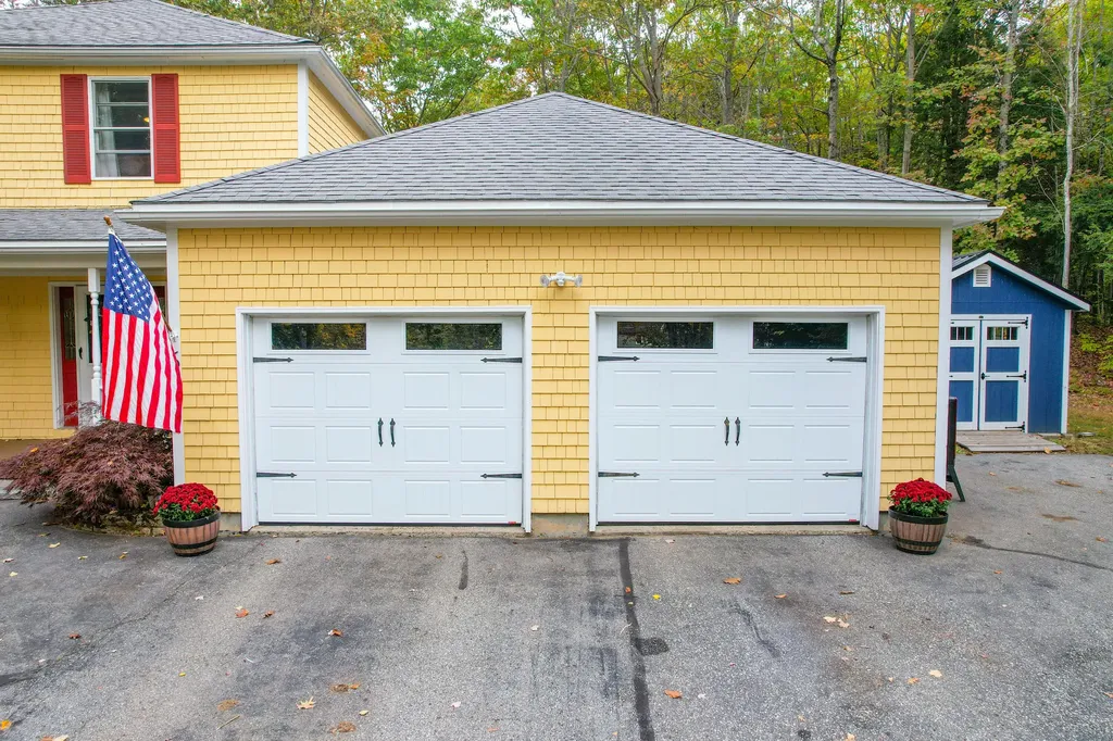 6 Pond Ridge Drive Lewiston ME 04240