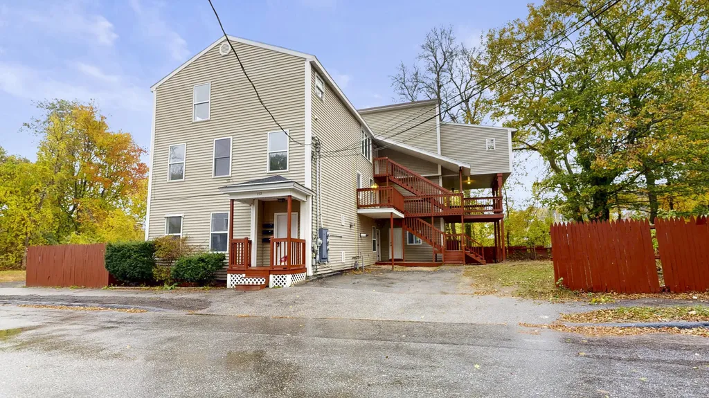112 Newbury Street Auburn ME 04210