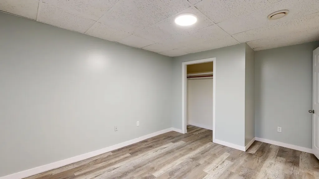 112 Newbury Street Auburn ME 04210