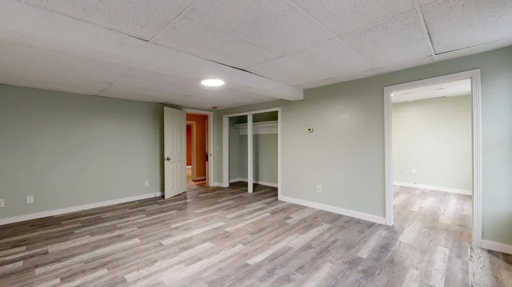 112 Newbury Street Auburn ME 04210