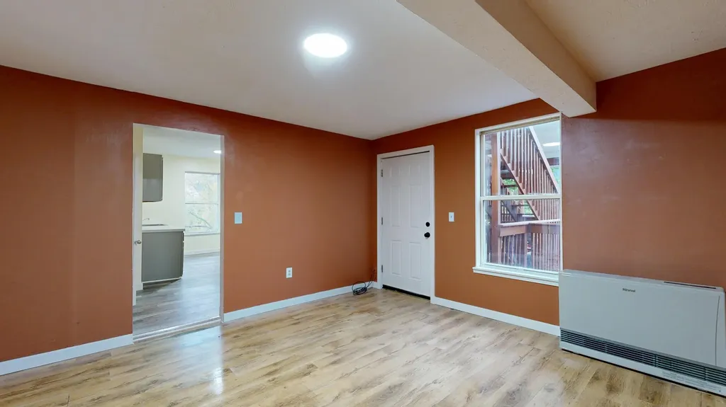 112 Newbury Street Auburn ME 04210