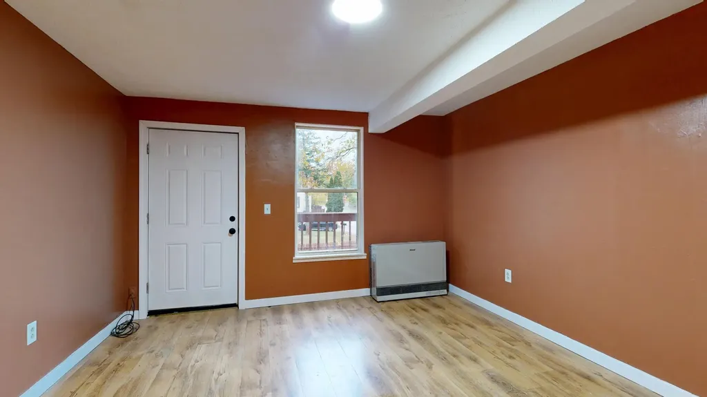 112 Newbury Street Auburn ME 04210