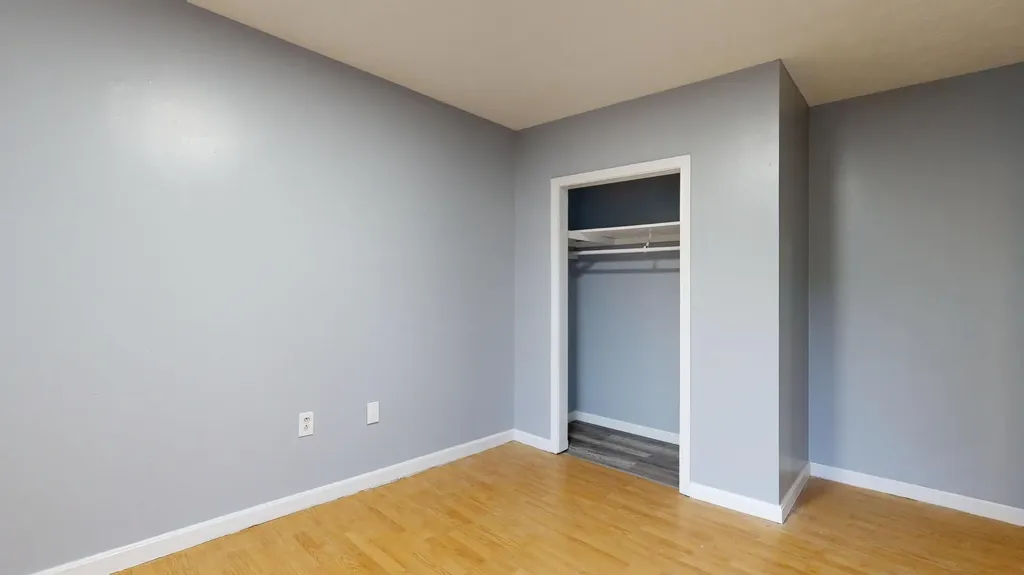 112 Newbury Street Auburn ME 04210