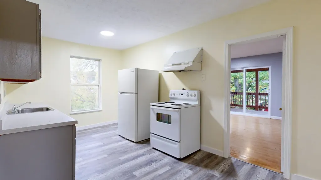 112 Newbury Street Auburn ME 04210