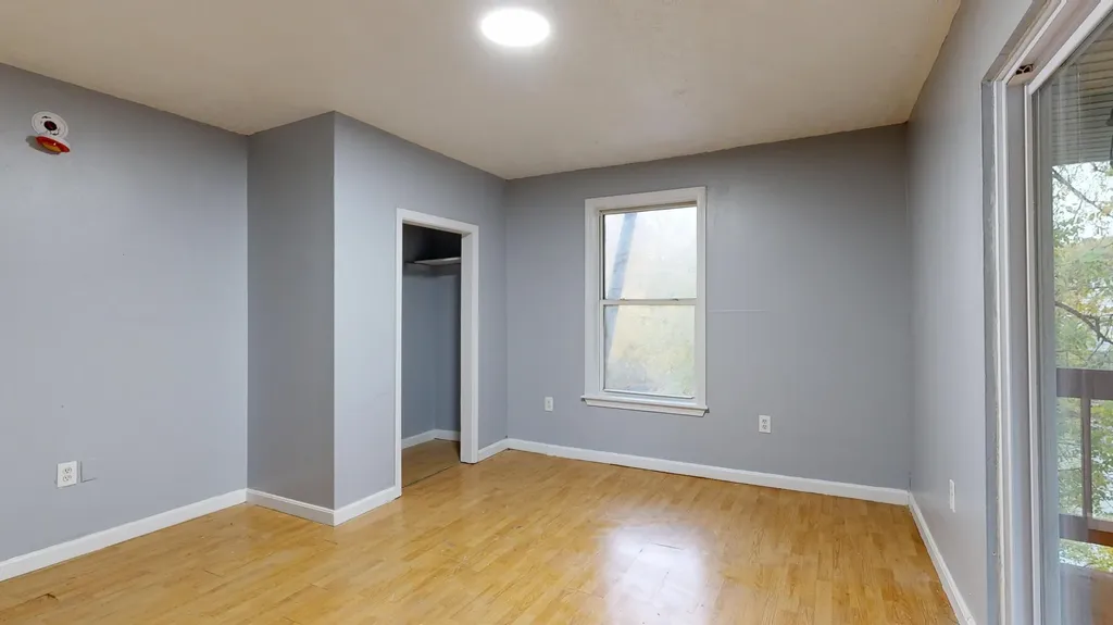 112 Newbury Street Auburn ME 04210