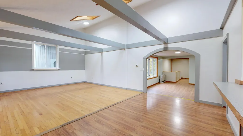 112 Newbury Street Auburn ME 04210