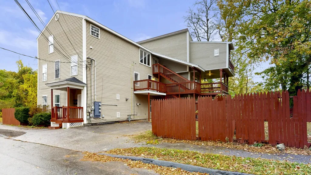 112 Newbury Street Auburn ME 04210