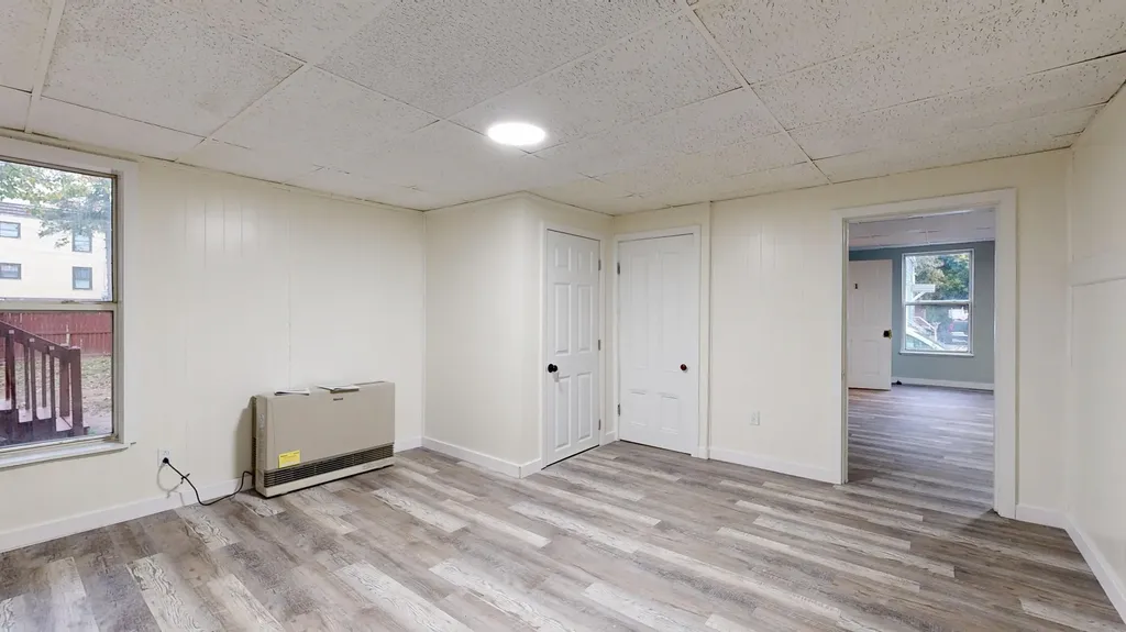 112 Newbury Street Auburn ME 04210
