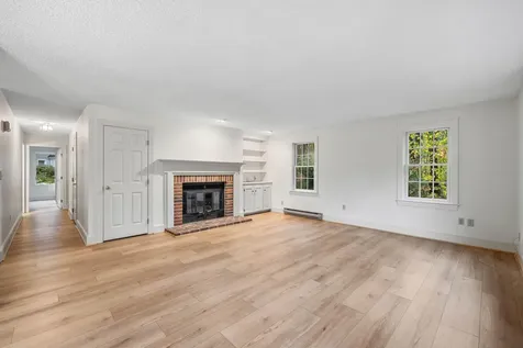 14 Oakwood Lane Kennebunk ME 04043