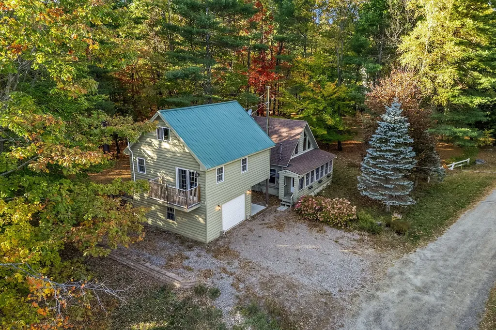 19 Birch Estates Rome ME 04963