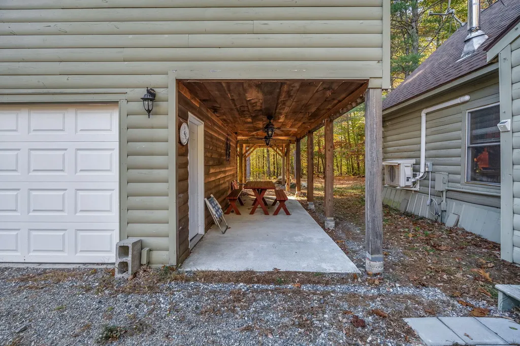 19 Birch Estates Rome ME 04963