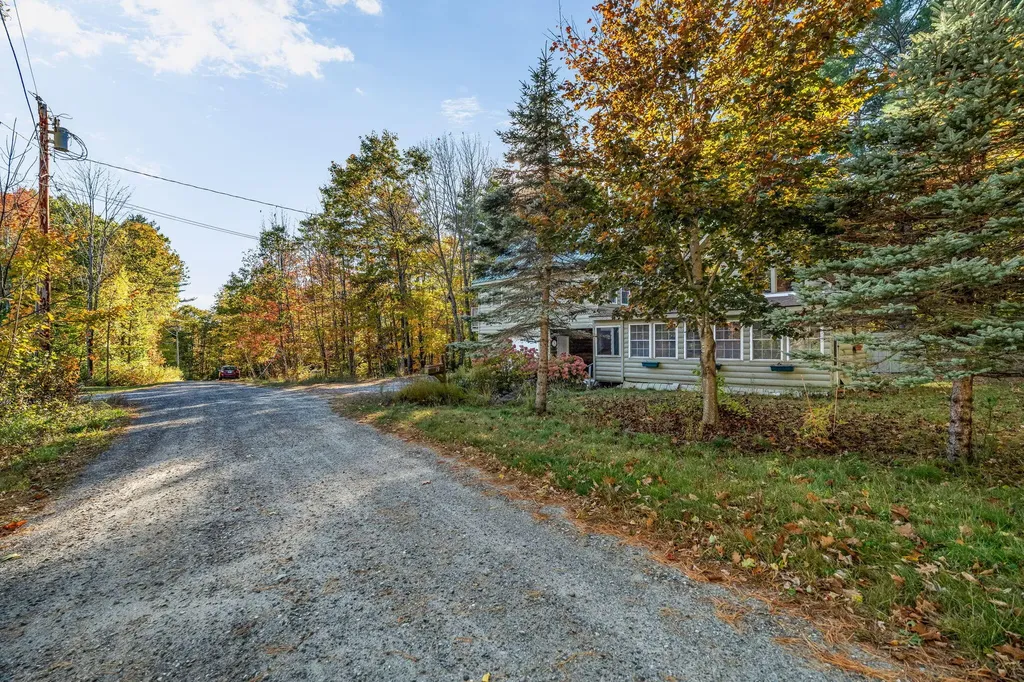 19 Birch Estates Rome ME 04963