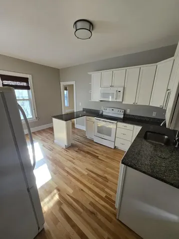 14 Boynton Street Portland ME 04102