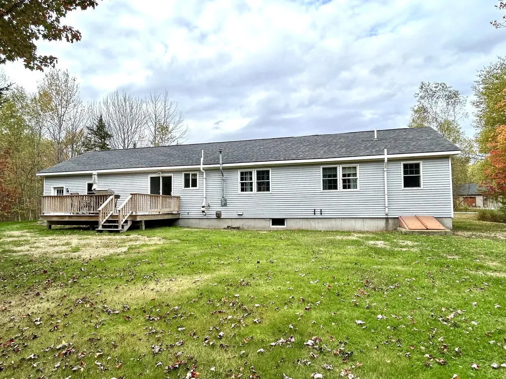 18 Tamarac Road Ellsworth ME 04605