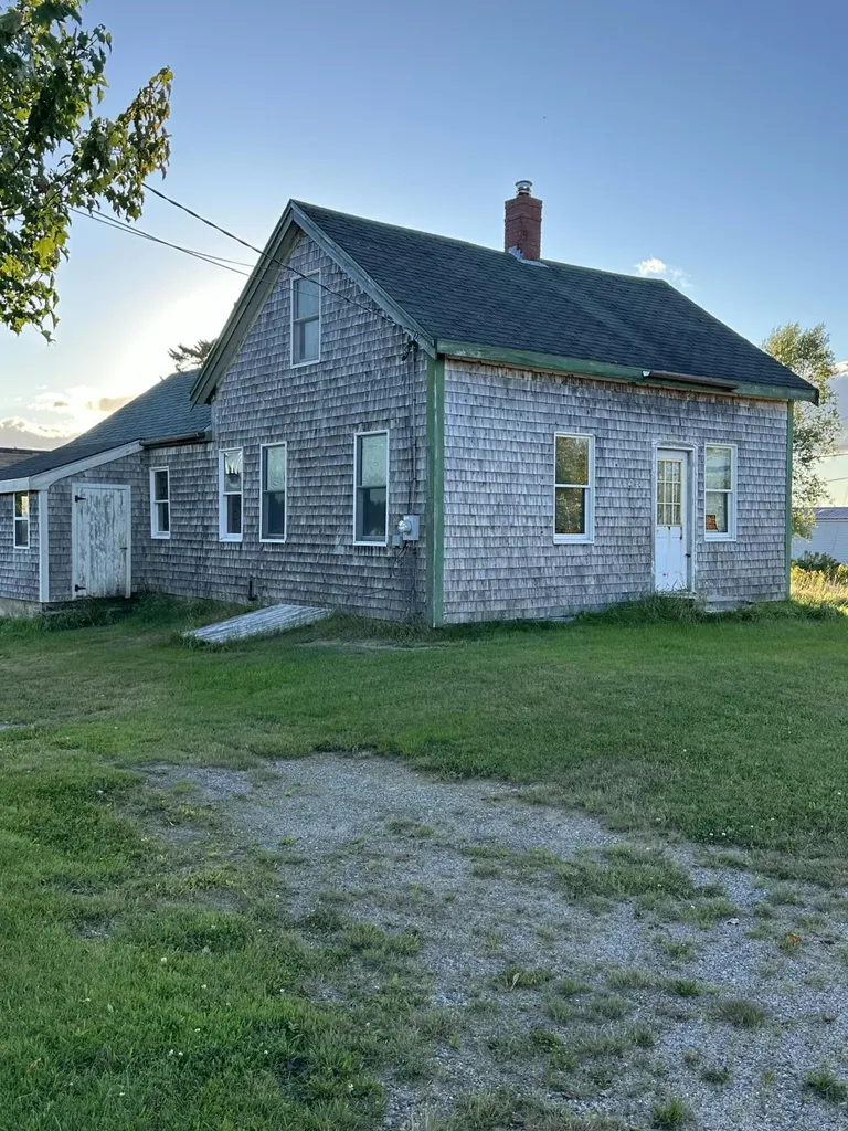 48 Middle Street Whitneyville ME 04654