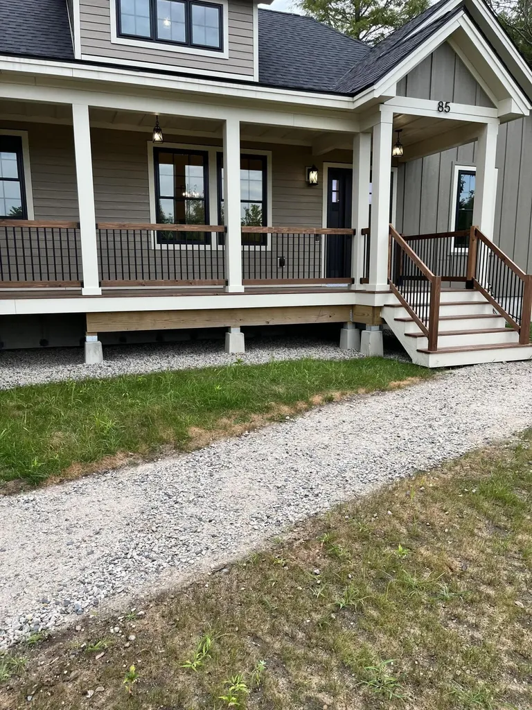 85 Branch View Terrace N Alfred ME 04002