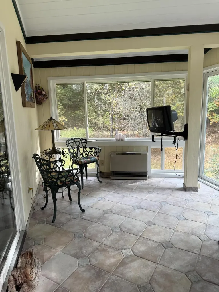 275 Kennebec Road Hampden ME 04444